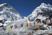 Mount Everest podraží o tisíc dolarů