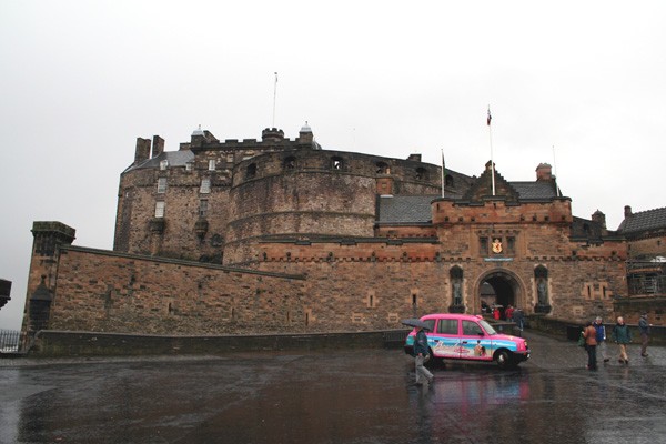 Edinburgh - hlavn msto Skotska