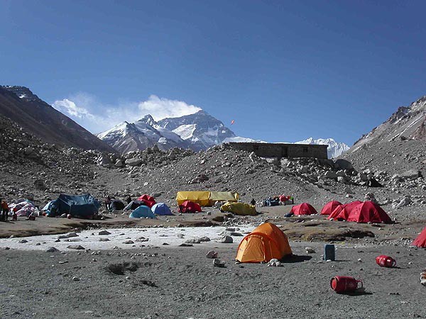 Mount Everest, pstup do nskho zkladnho tbora