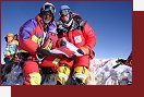 Klra a Tashi na vrcholu Everestu