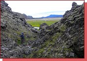 Island, Landmannalaugar, lvov vlev ze 16. stolet na zatku treku 