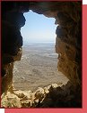 Masada. Pohled na zbytky mskho tbora drou v opevnn. 