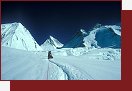 G 4 je hora, kter majesttn a poven n, tm provokuje a vyzv lidi . G4 je zkrcenina Gasherbrum IV, kter znamen jasnou horu nebo svtlo hory. Mnoz v e je nepekonateln , ale pro m to je fascinujc vzva. 