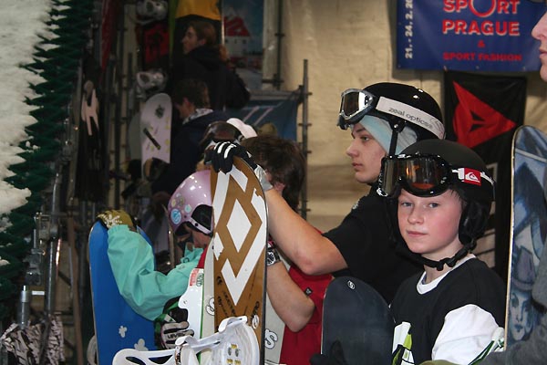 Snowboardov zvody v hale