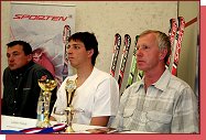 Sporten, snowboardkrosa David Bake (uprosted) a sjezda v kategorii masters Ladislav Pokluda (vpravo) 