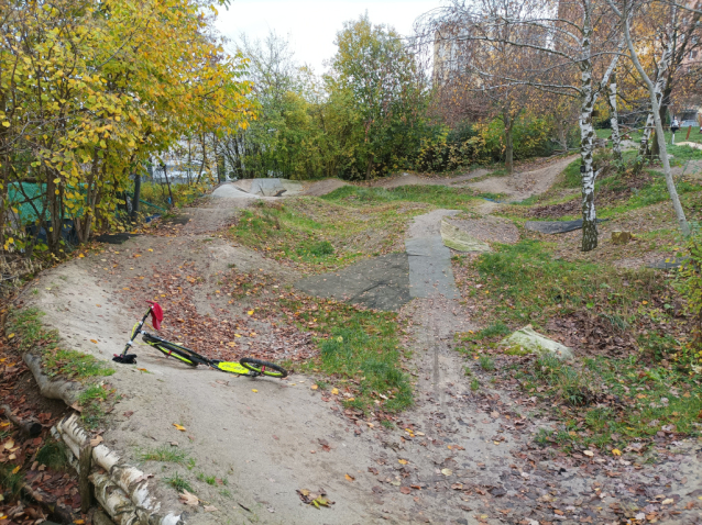 Pumptrack Boulodrom Horní Měcholupy