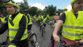 Stovky cyklistů oslavily Světový den kola průjezdem Prahy