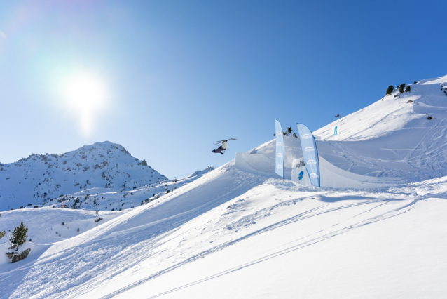 Nendaz Backcountry Invitational: a symphony of powder and spectacular tricks from the best athletes on the freeride and freestyle scene