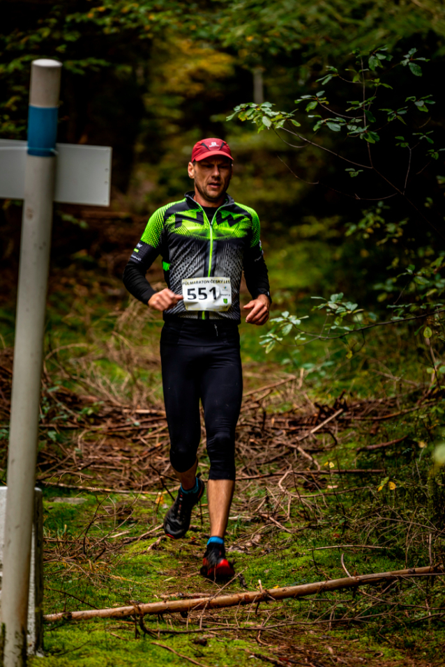 Přes tolik bláta jsme ještě neběželi, těšili se v záři podzimního slunce na Česko-německém půlmaratonu v Nemanicích