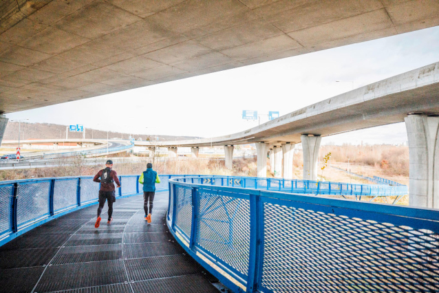 Poslední na startu, první v cíli: Beránkův maratonský křest v terénu