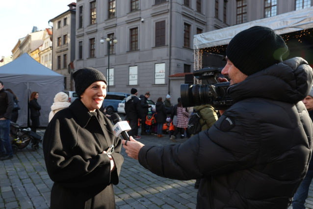 Charitativní vánoční trh na Mariánském náměstí v Praze