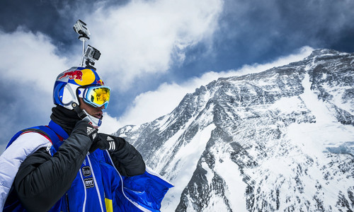BASE jumper Rozov se zabil na Ama Dablam BASE jumper Rozov se zabil na Ama Dablam