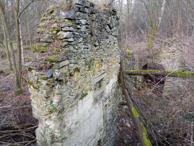 Kocába u Dobříše: brusle a koloběžky