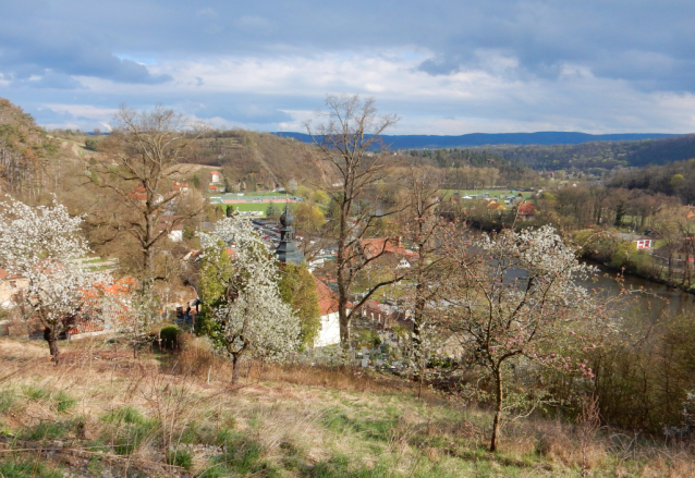 Karlštejn v zimním hávu: Když císařský hrad šeptá do ticha