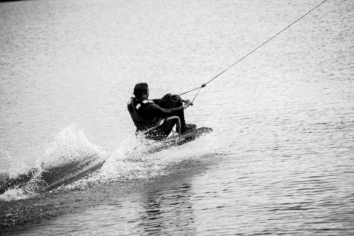 Wakeboarding lze provozovat i na vozíku.