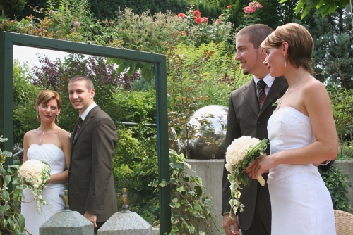 Svatba v rakouské zahradě. Kittenberger Erlebnisgärten Schiltern bei Langenlois.