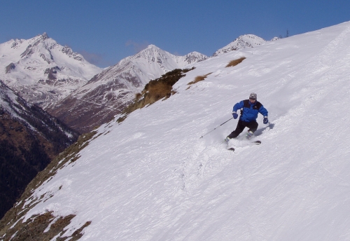 Lyže Zag 75 - zbraň na okraje sjezdovek. Passo Tonale.