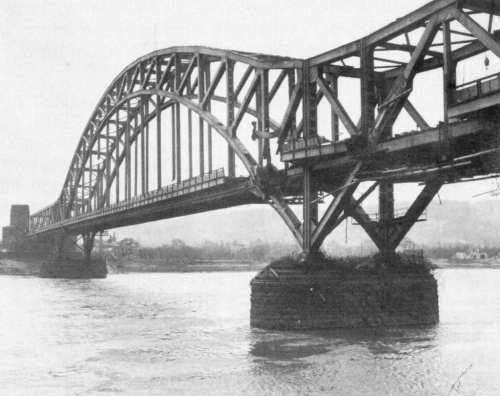 Most u Remagenu / The Bridge at Remagen.