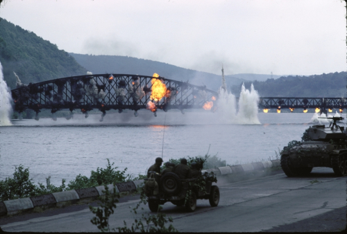 Most u Remagenu / The Bridge at Remagen.